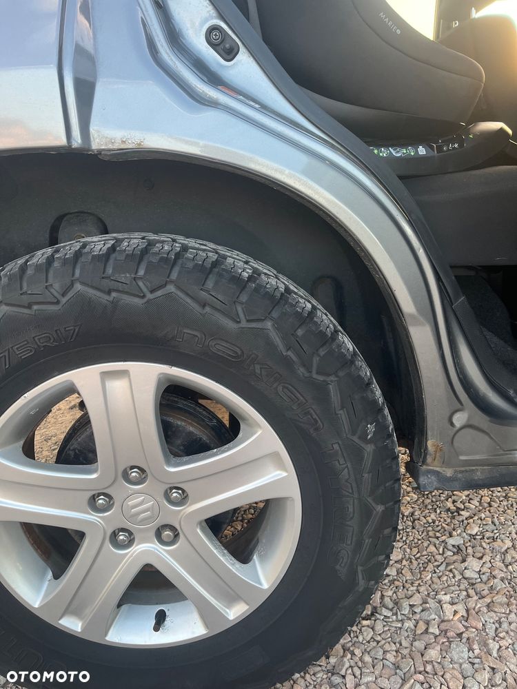 Suzuki Grand Vitara 2.0 Comfort - 25
