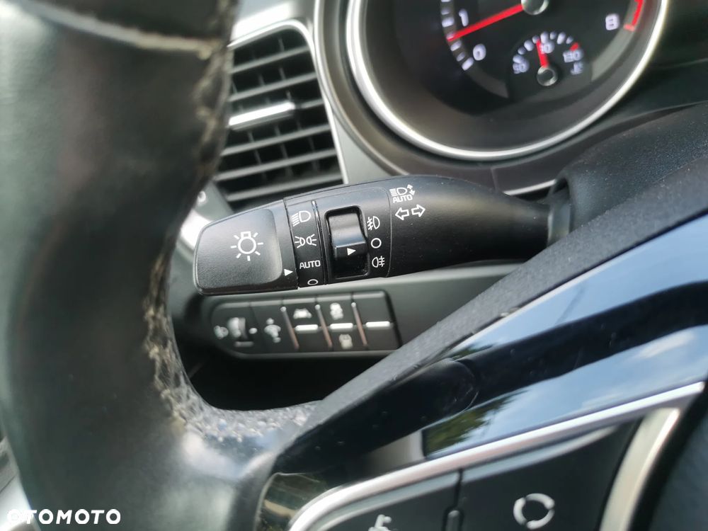 Kia Ceed 1.4 T-GDI OPF Platinum Edition - 18