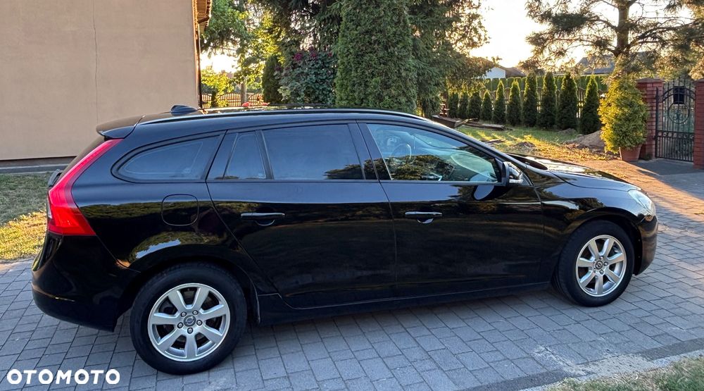 Volvo V60 D4 Business Edition - 19