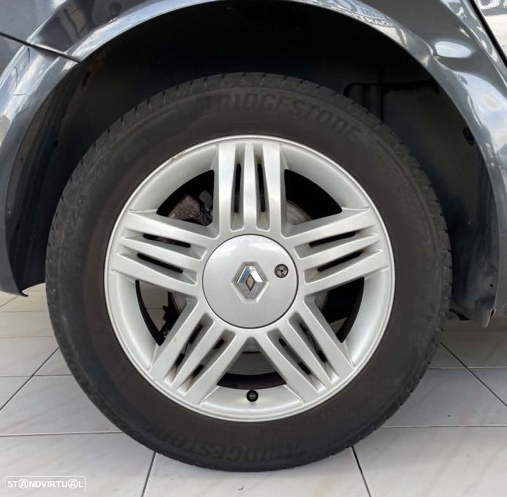 Renault Mégane Break 1.5 dCi C Dynamique - 23
