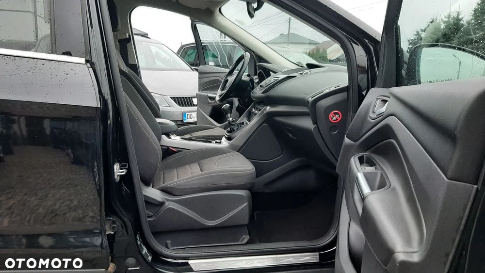Ford Kuga - 19
