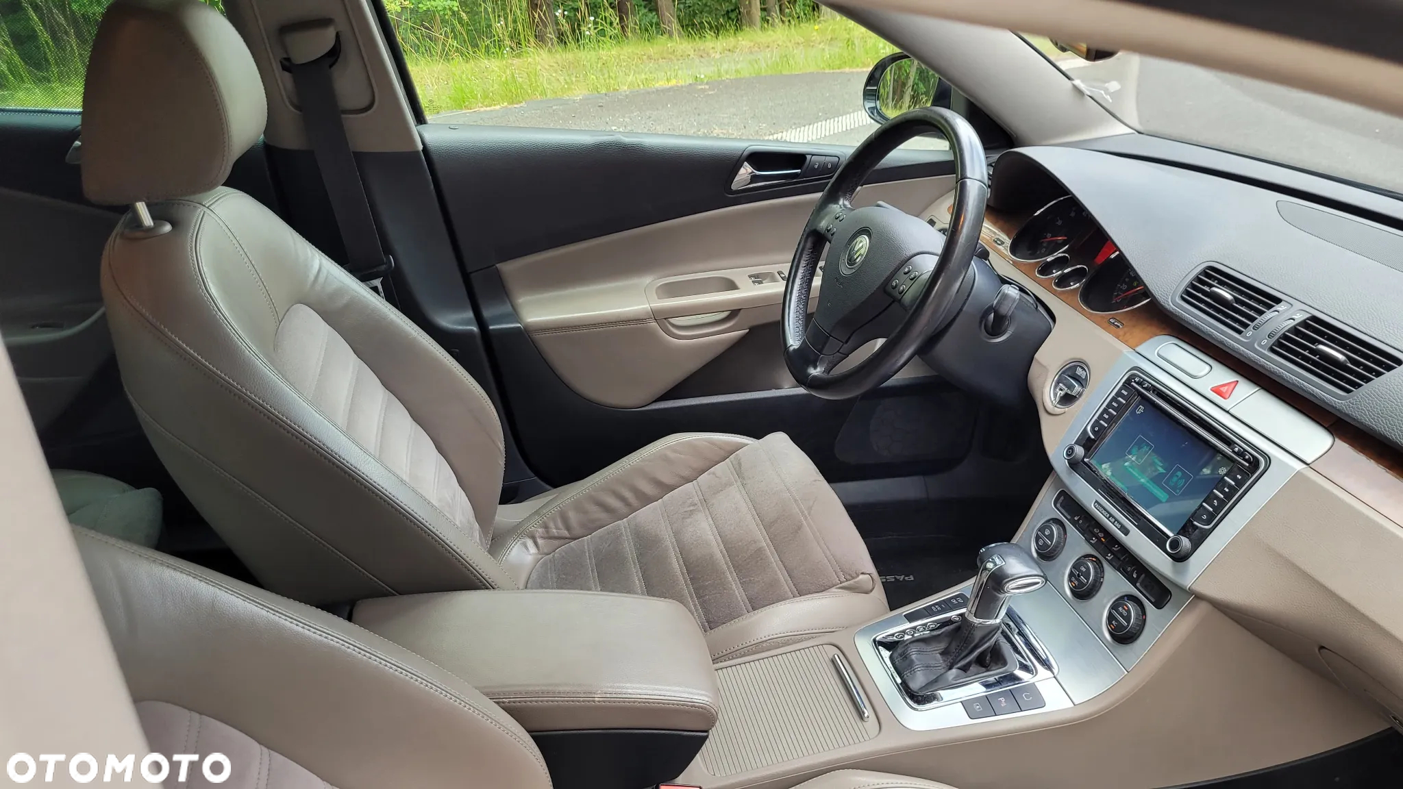 Volkswagen Passat 3.2 V6 FSI 4Mot Highline DSG - 23