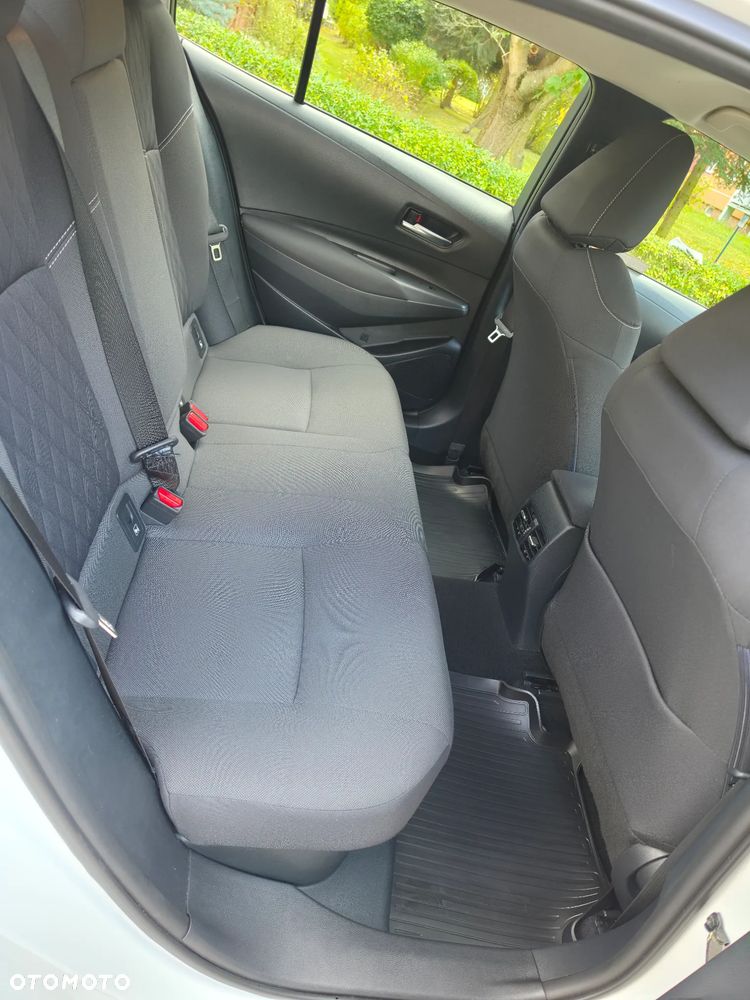 Toyota Corolla - 25