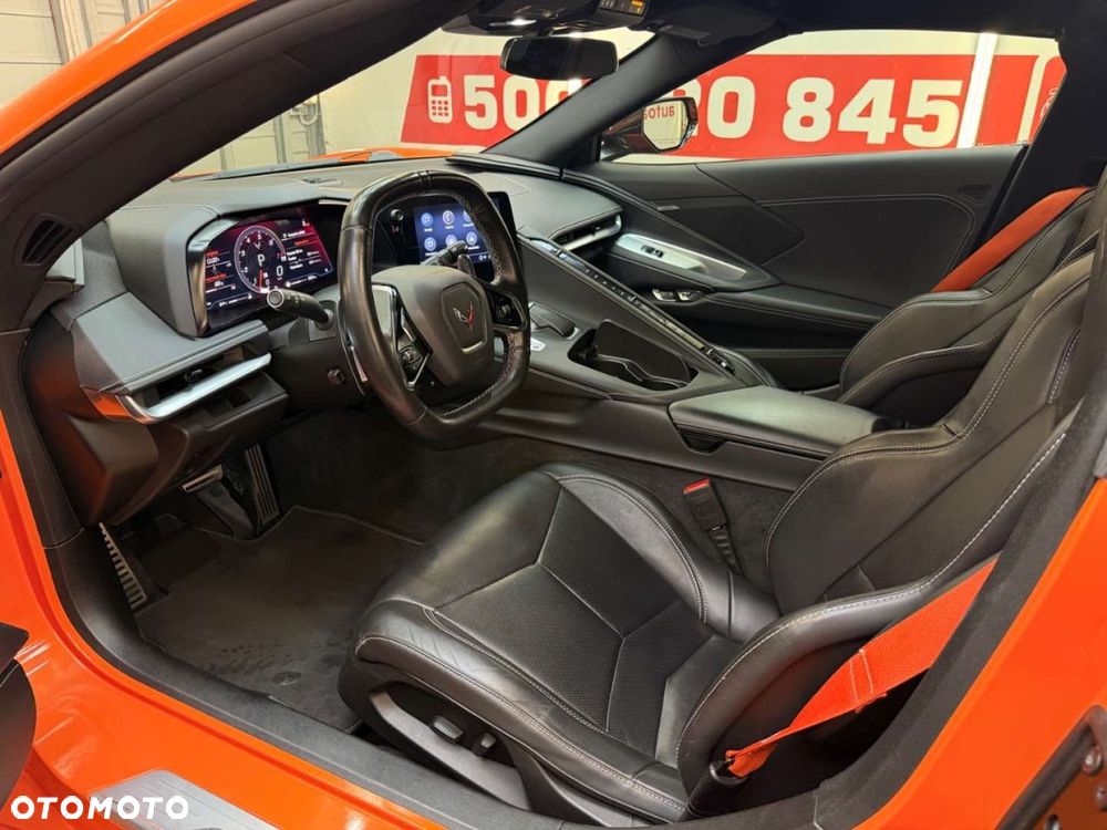 Chevrolet Corvette - 9