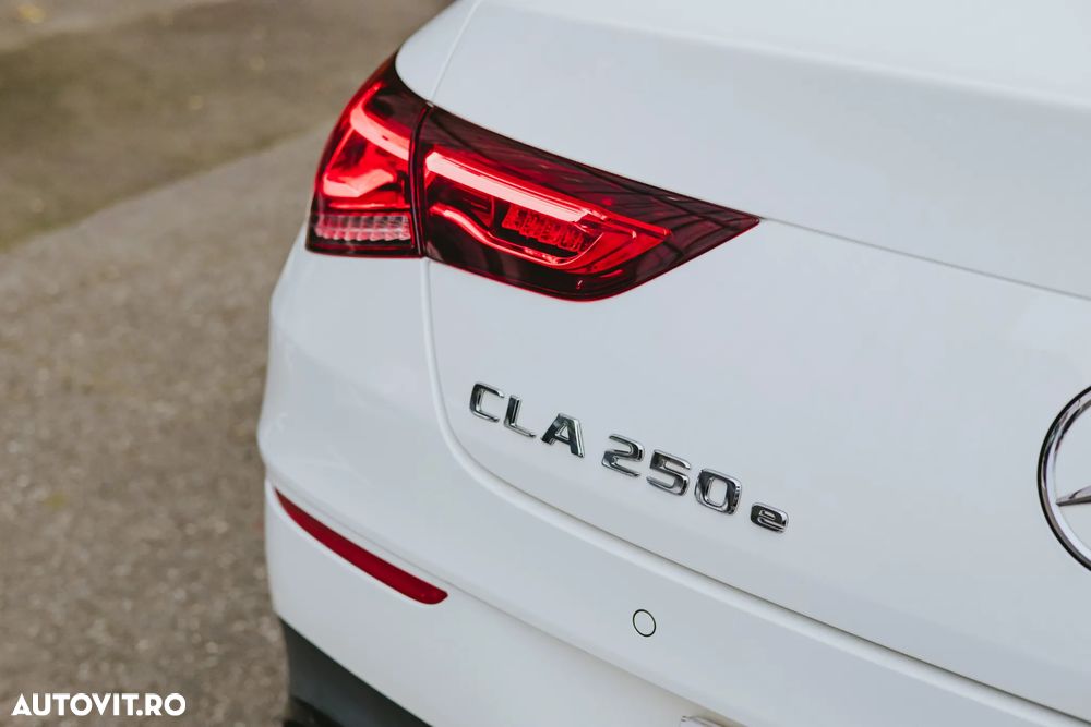 Mercedes-Benz CLA - 10