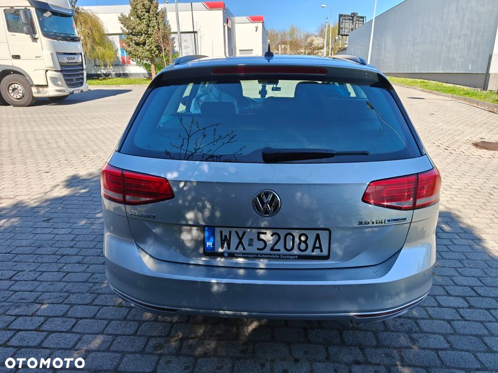 Volkswagen Passat 2.0 TDI SCR DSG Comfortline - 5