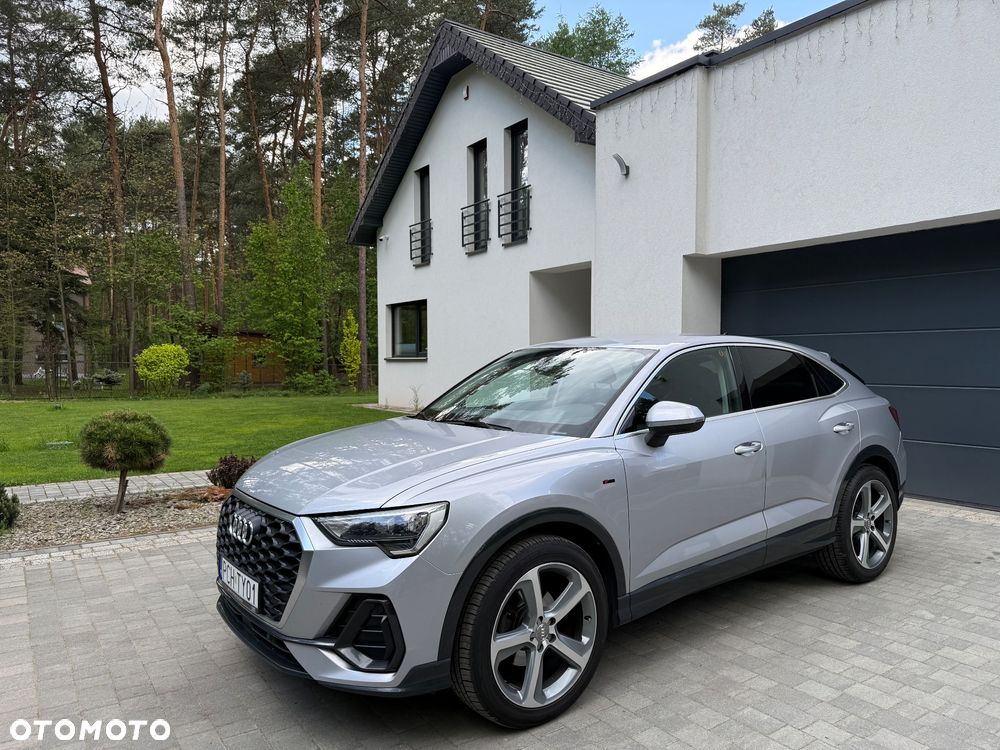 Audi Q3 35 TFSI mHEV S-Line S tronic - 1
