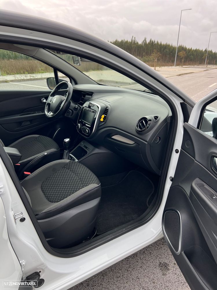 Renault Captur 0.9 TCE Exclusive - 11
