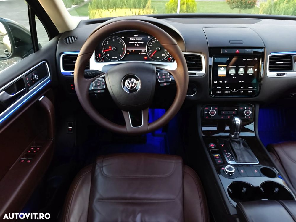 Volkswagen Touareg 3.0 V6 TDI BMT - 8
