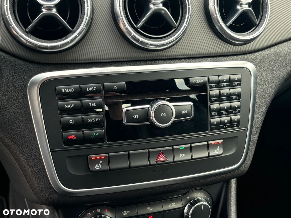Mercedes-Benz CLA 180 StreetStyle - 26