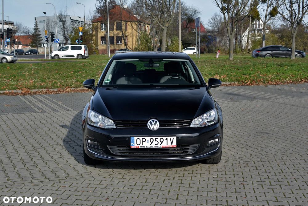 Volkswagen Golf - 10