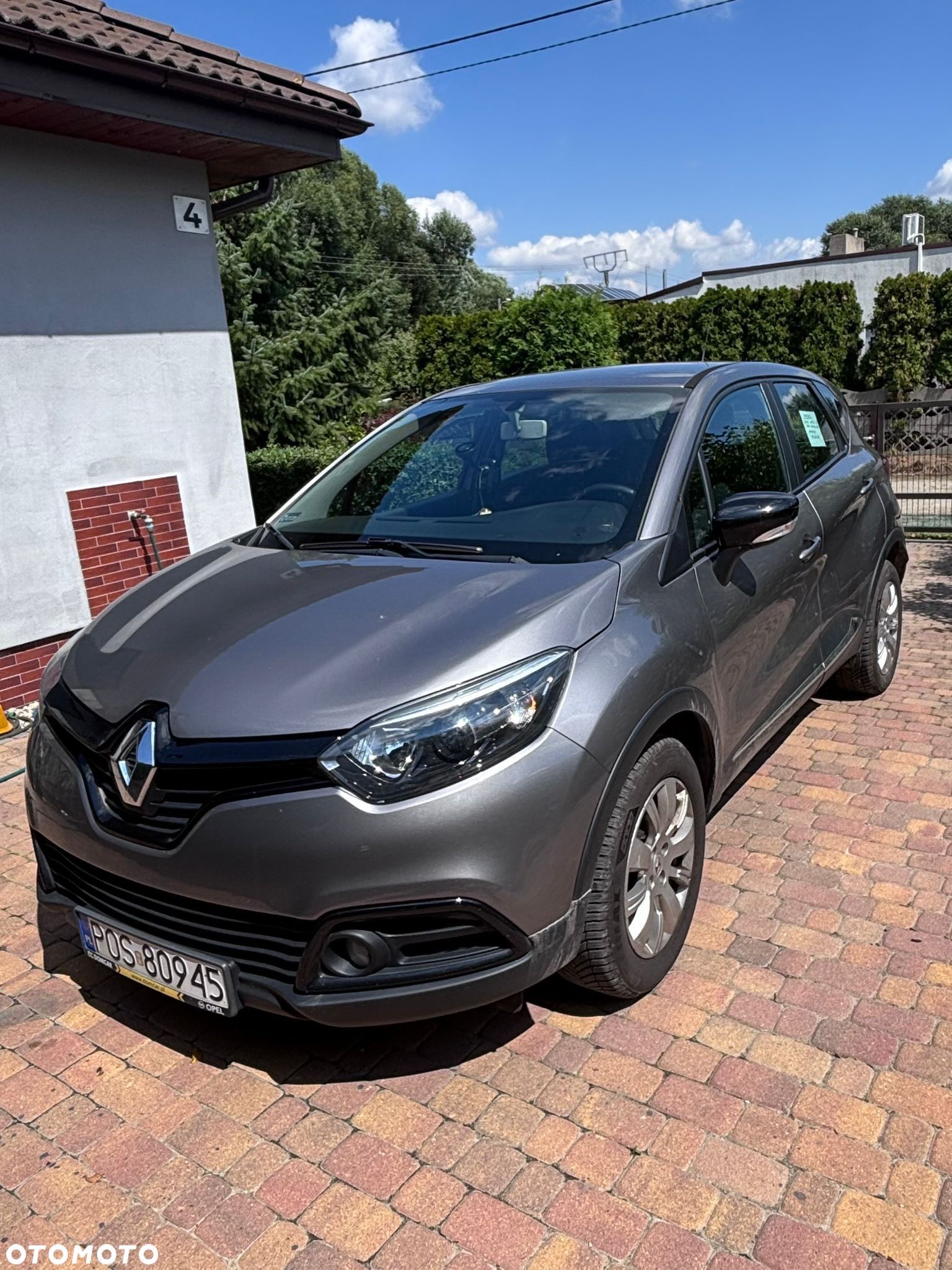 Renault Captur - 1