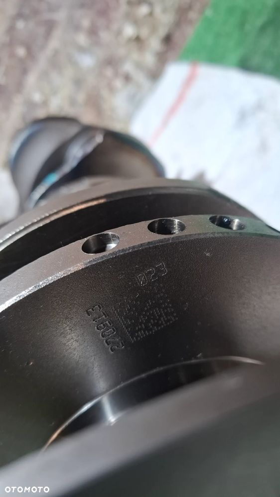 WAŁ KORBOWY JEEP GRAND CHEROKEE WK2 3.0 CRD 2014 ROK VM44D - 7