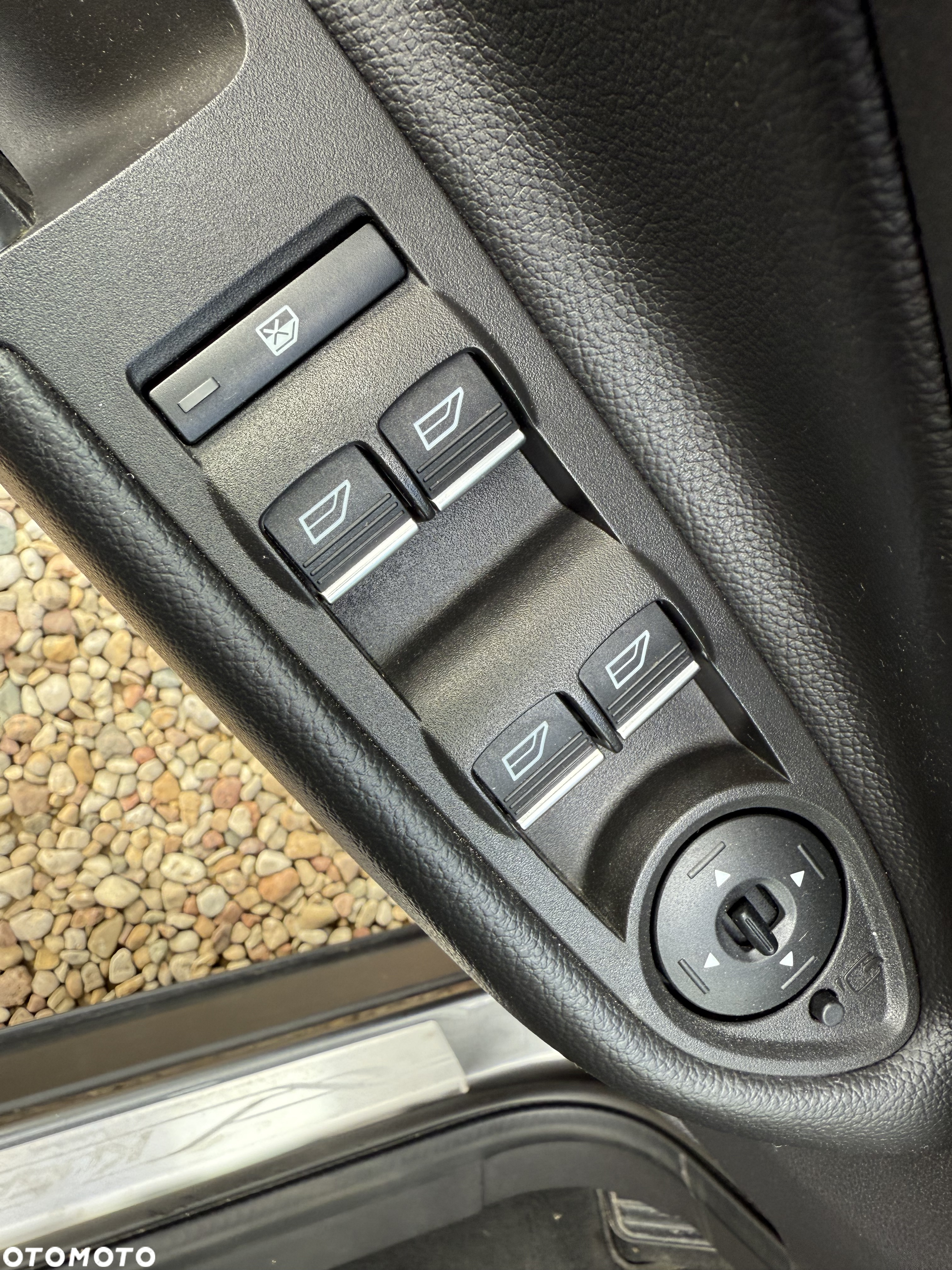 Ford Kuga 1.5 EcoBoost 2x4 SYNC - 13