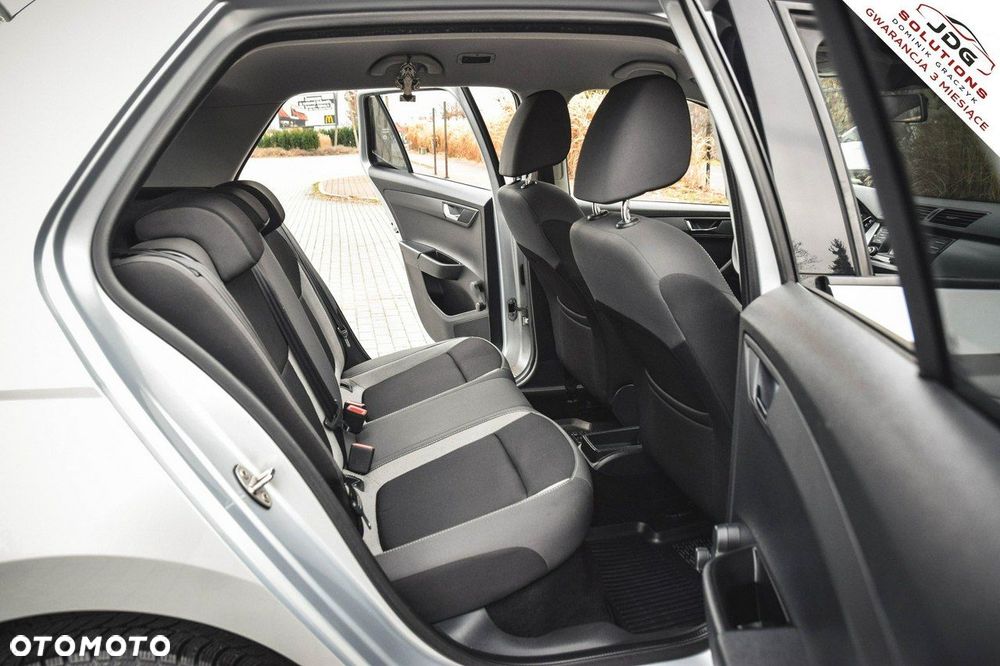 Skoda Fabia 1.0 TSI Clever - 30