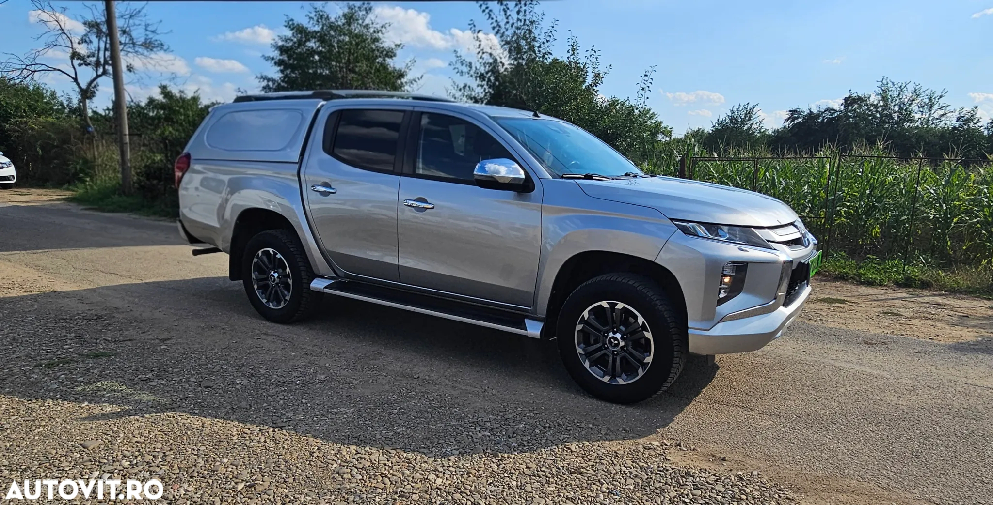 Mitsubishi L200 Double Cab 2.2 DI-D A/T Intense - 4