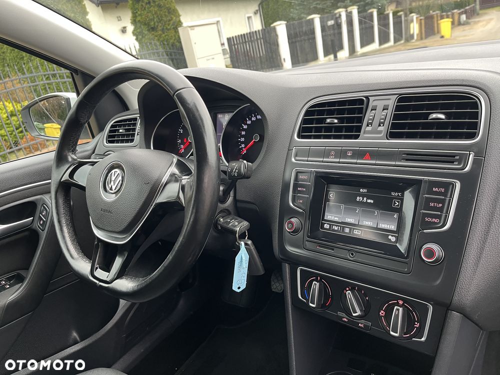 Volkswagen Polo 1.2 TSI Life - 17