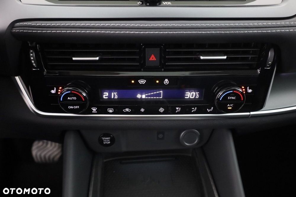 Nissan Qashqai 1.3 DIG-T MHEV N-Connecta Xtronic - 17