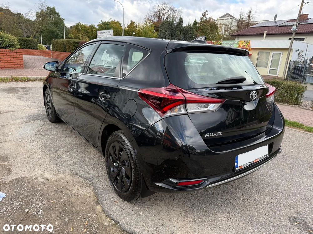 Toyota Auris 2017 photo 4