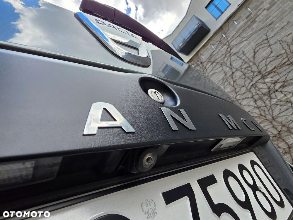 Dacia Logan TCe 90 S&S Stepway Celebration - 26