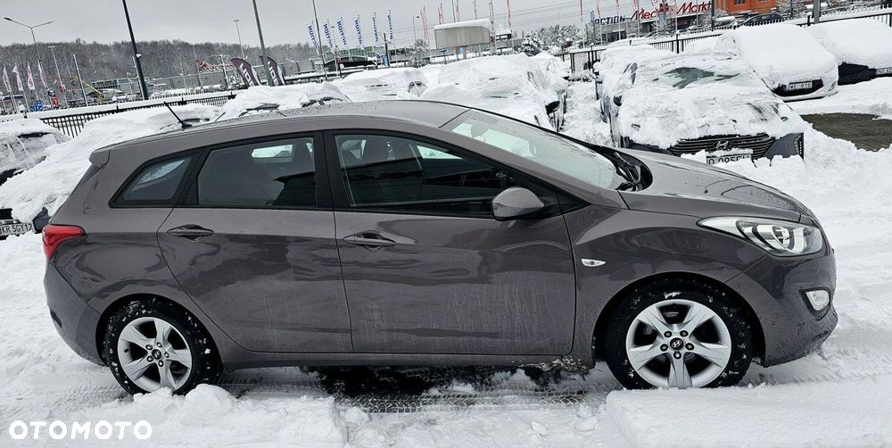 Hyundai i30 1.6 D Comfort - 4