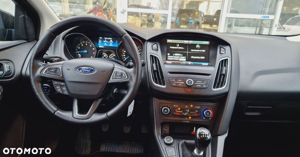 Ford Focus 1.0 EcoBoost Active - 12