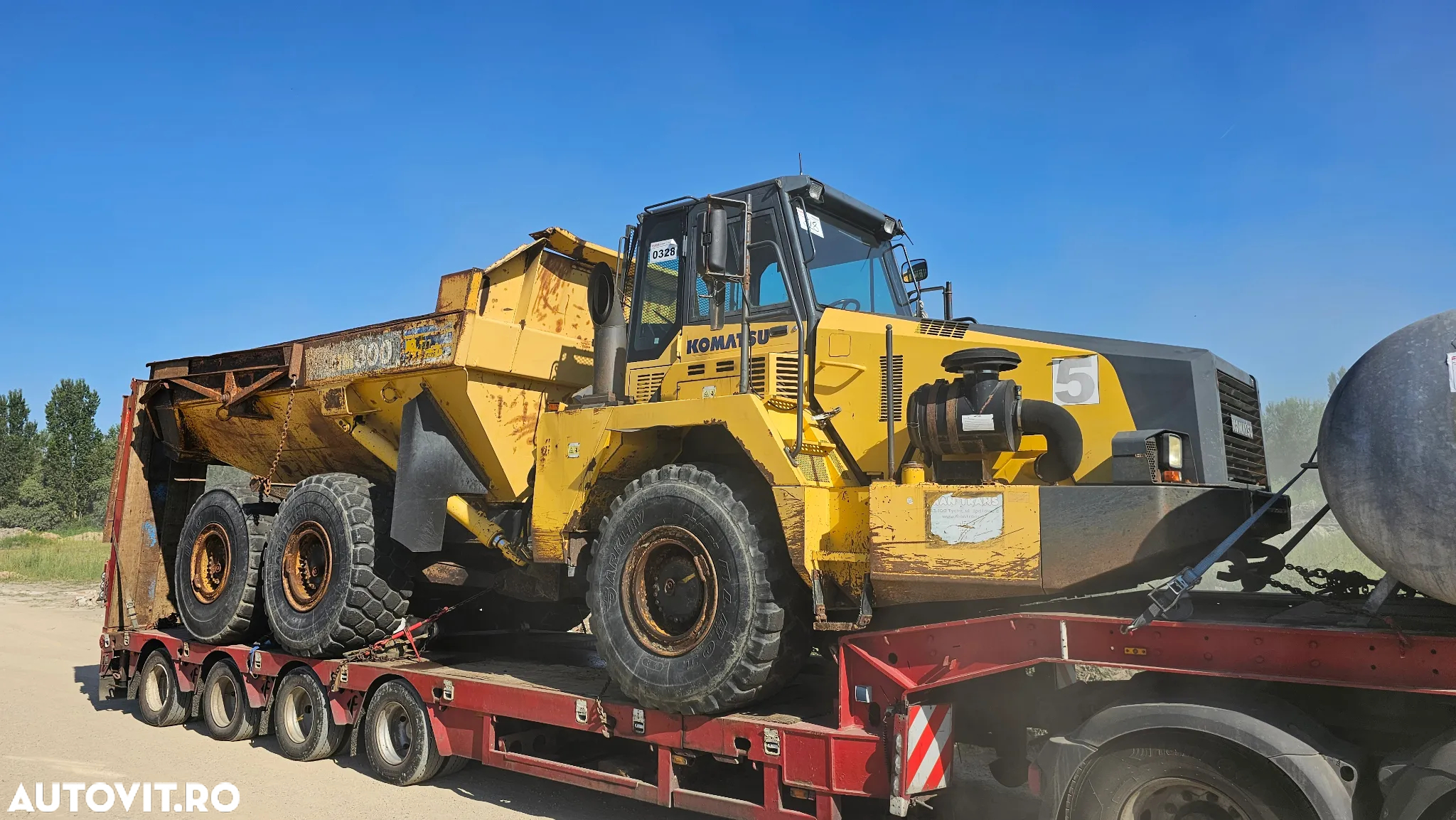 Komatsu HN 300 -2 Dumper 6X6 - 6