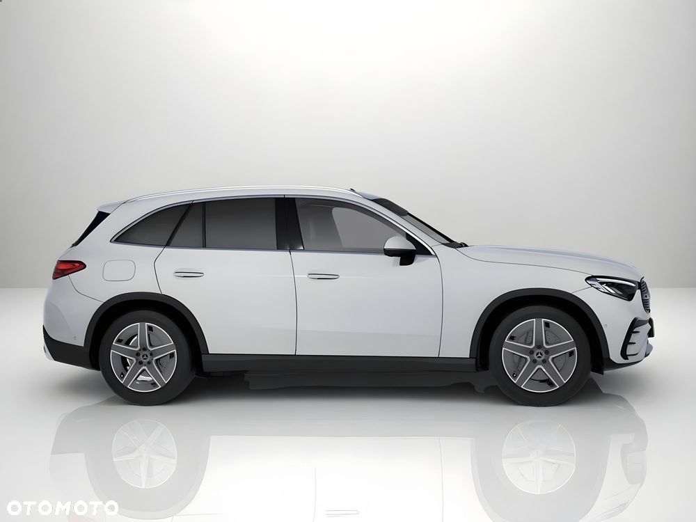 Mercedes-Benz GLC 200 d mHEV 4-Matic AMG Line - 4