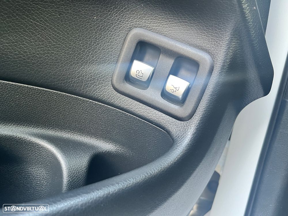 Mercedes-Benz GLC 220 d 4Matic 9G-TRONIC AMG Line - 26