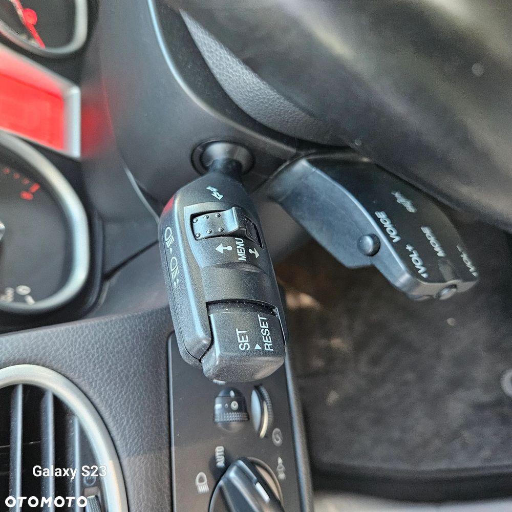 Ford Focus 1.8 Sport - 18