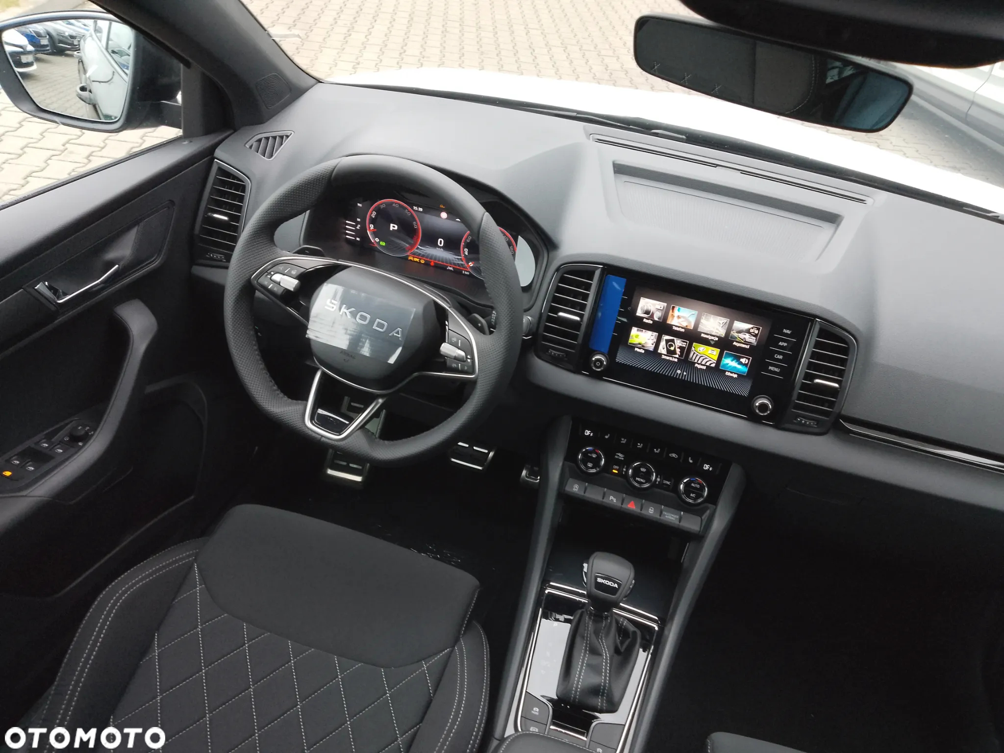 Skoda Karoq 1.5 TSI ACT Sportline DSG - 8