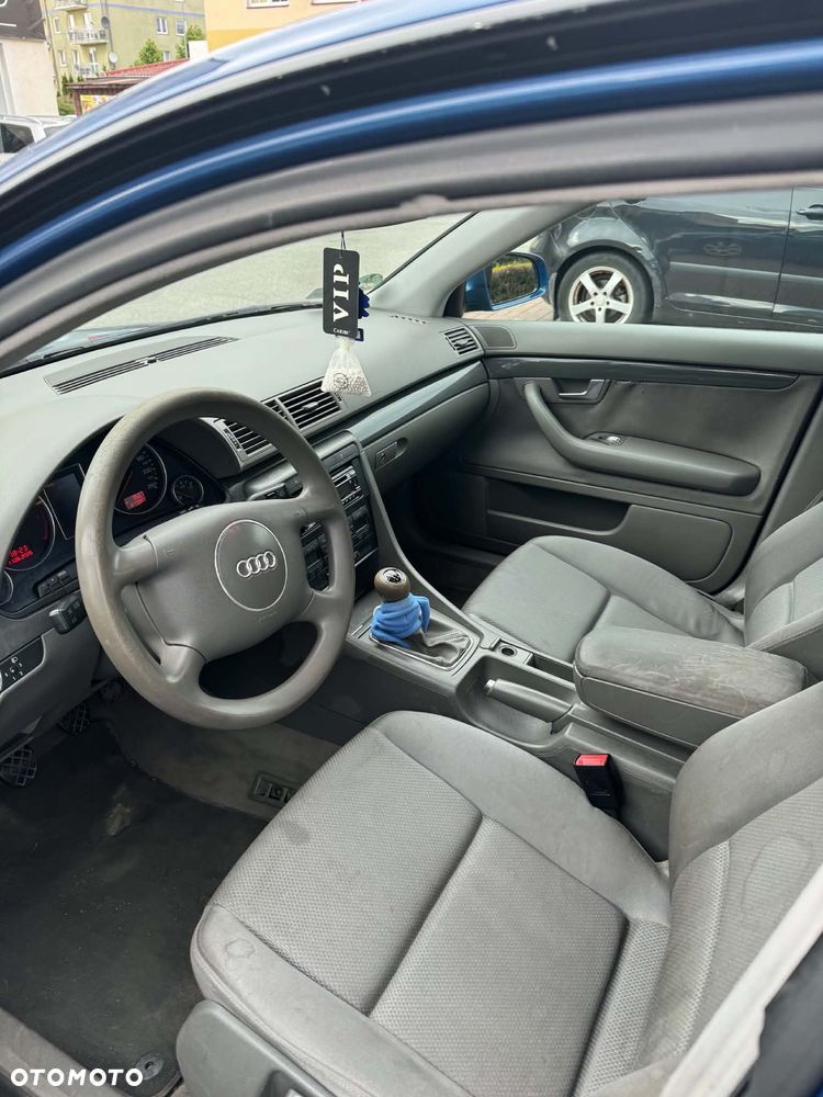 Audi A4 Limousine - 15