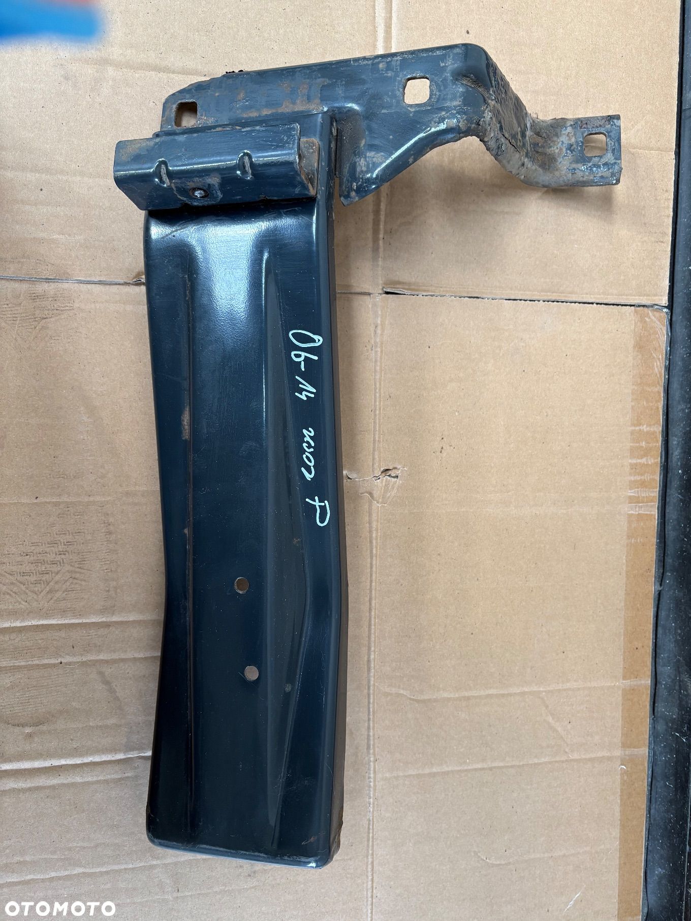 Iveco Daily mocowanie uchwyt zderzaka prawy 35s 00-14 - 1