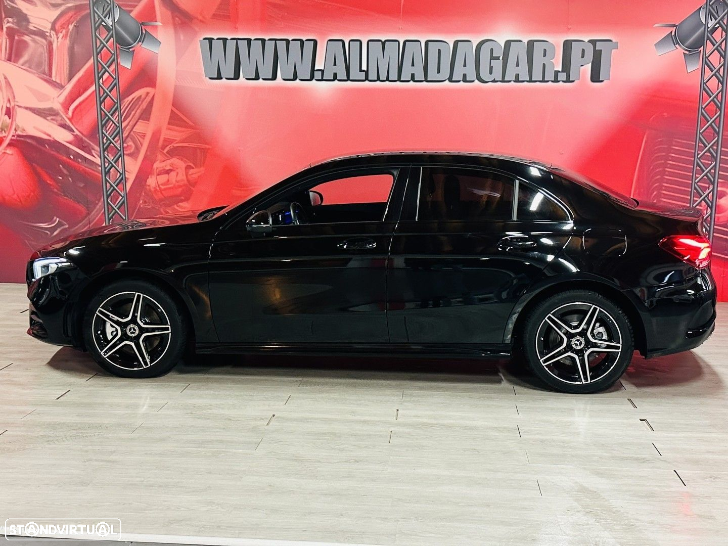 Mercedes-Benz A 250 e AMG Line - 2