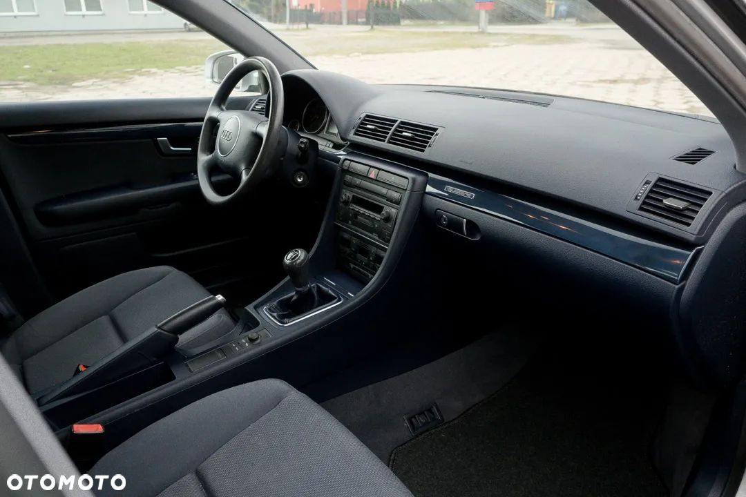 Audi A4 Avant 1.8T Quattro - 23