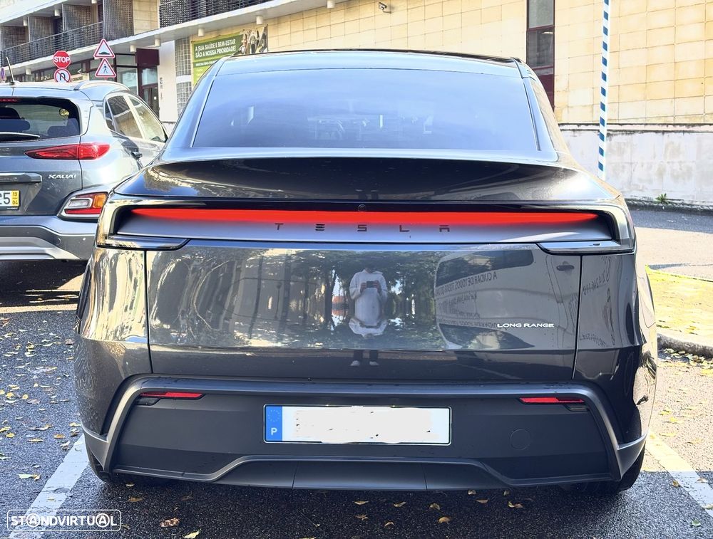 Tesla Model Y Long Range Tração Traseira - 4