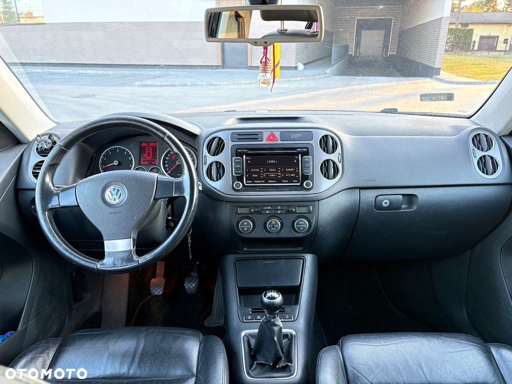 Volkswagen Tiguan 2.0 TSI 4Mot Sport&Style - 4