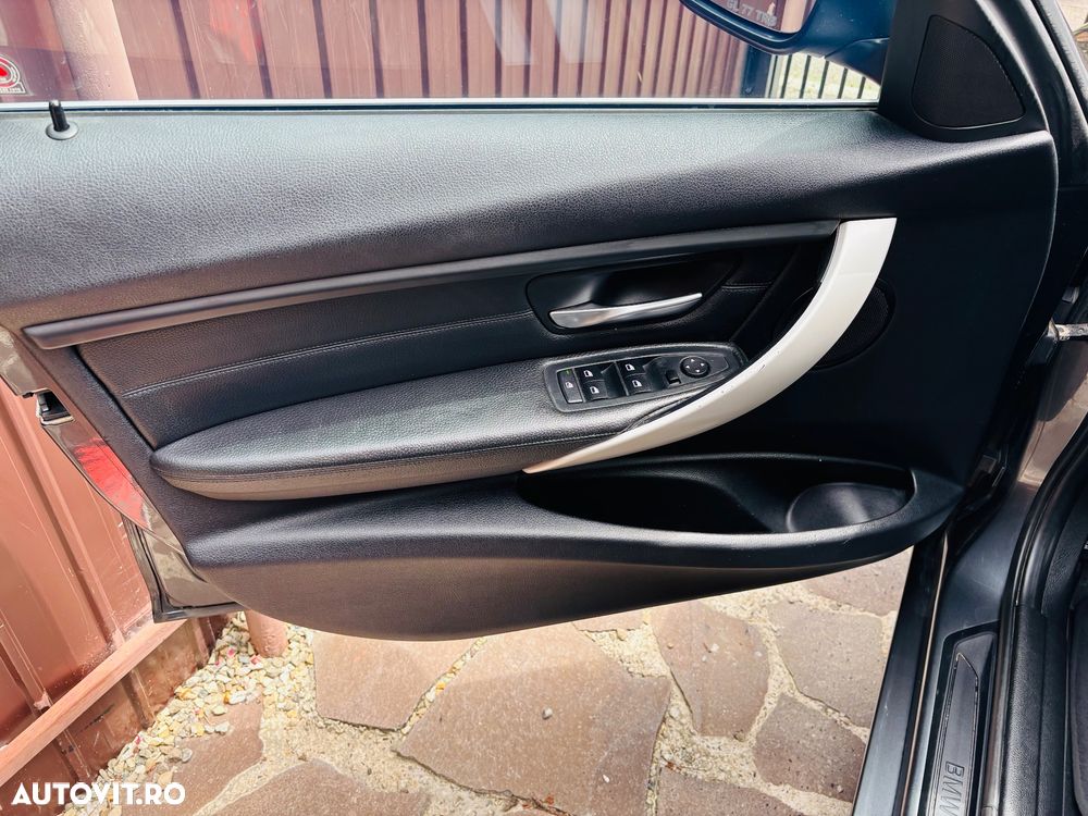 BMW Seria 3 320d - 10