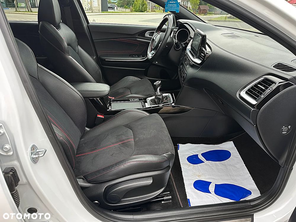 Kia Ceed 1.6 T-GDI GT XL - 11