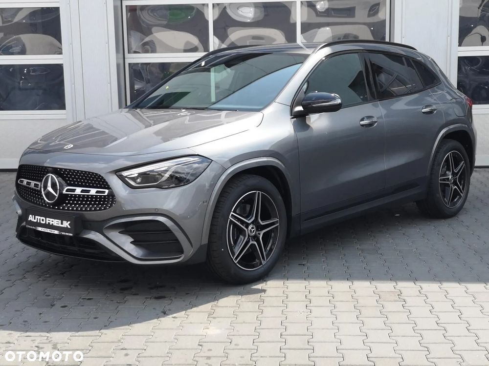 Mercedes-Benz GLA 200 AMG Line - 3