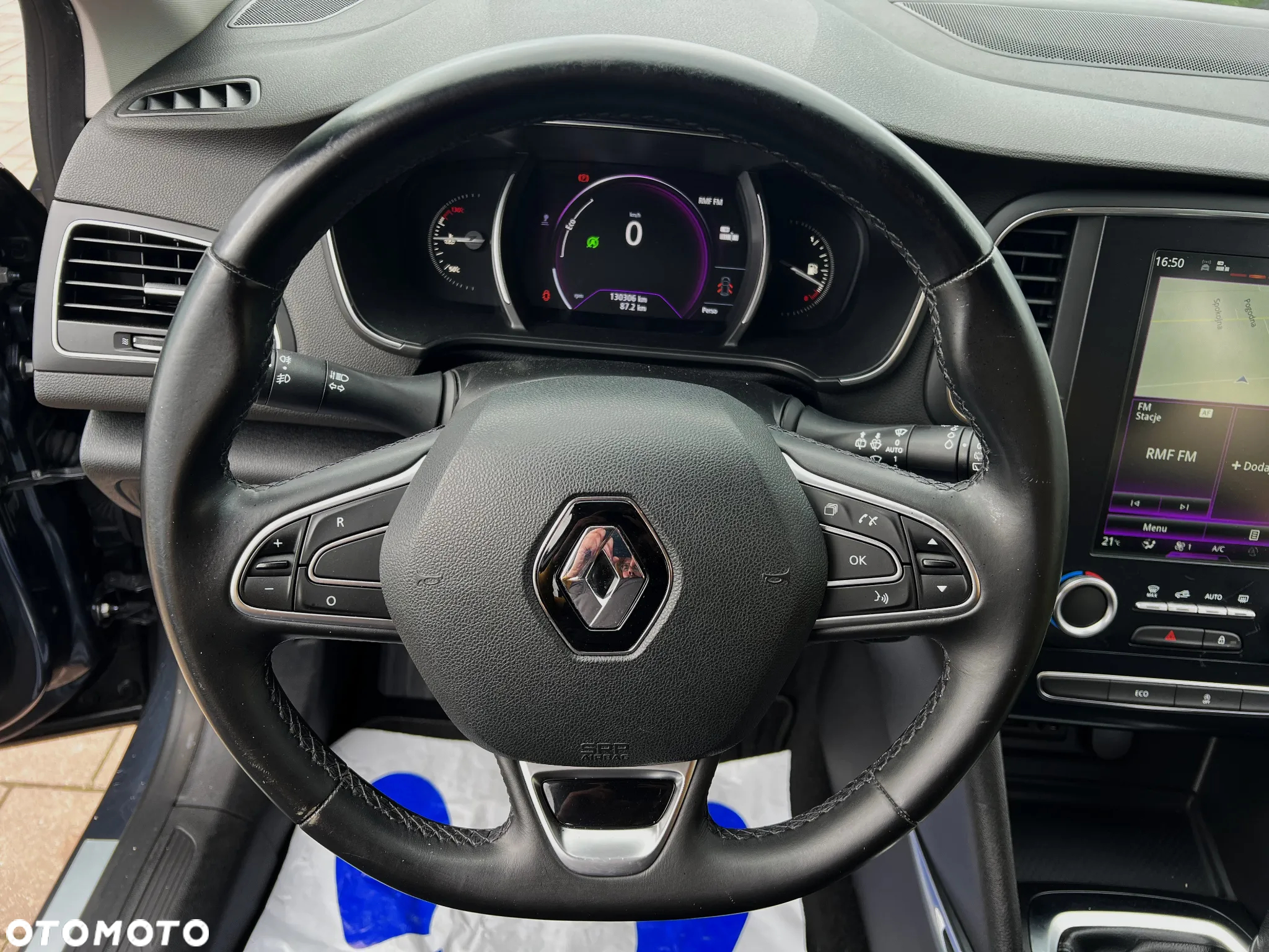 Renault Megane ENERGY TCe 130 Start & Stop LIMITED - 25