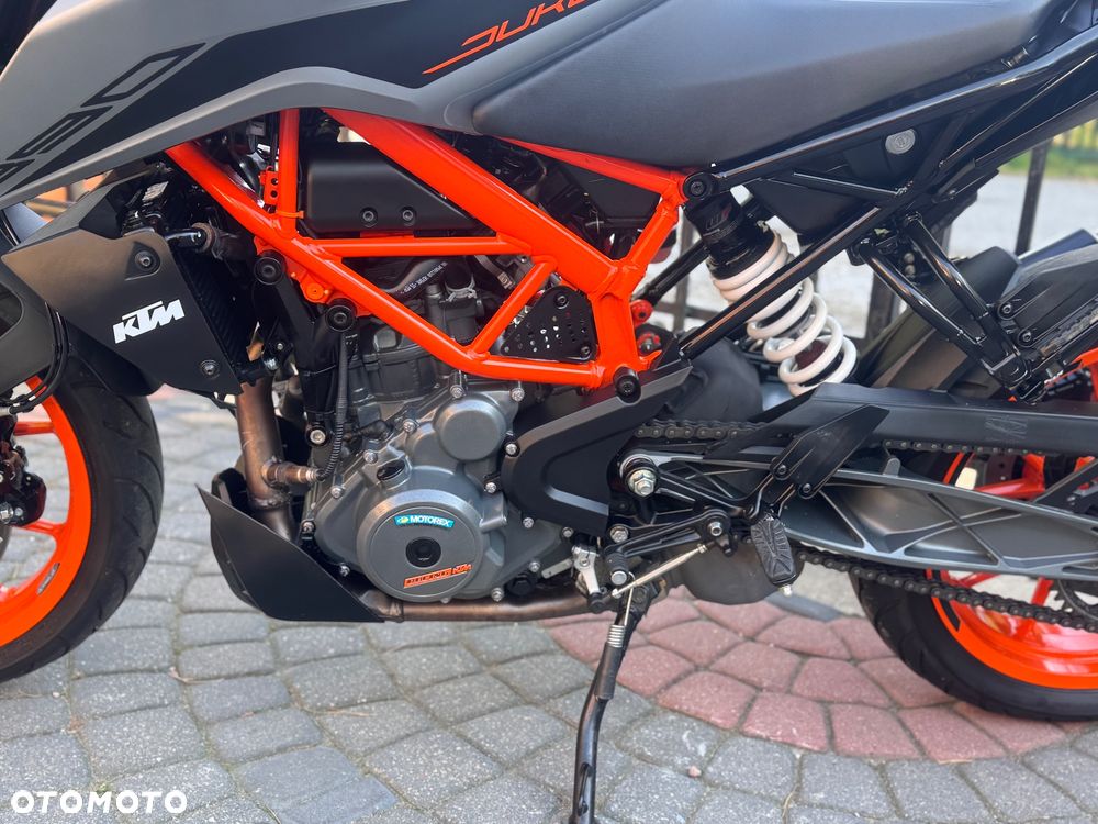 KTM Duke - 16
