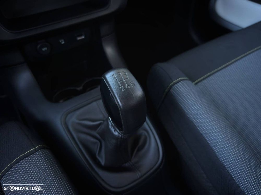 Citroën C3 1.2 PureTech Feel - 17