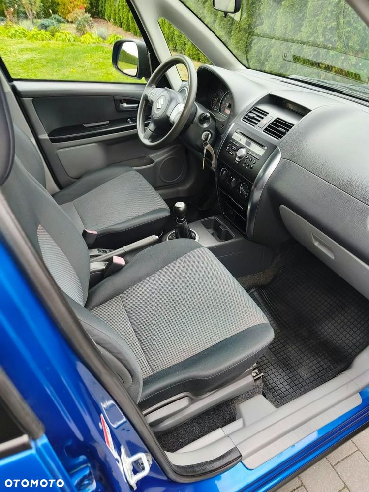 Suzuki SX4 - 8