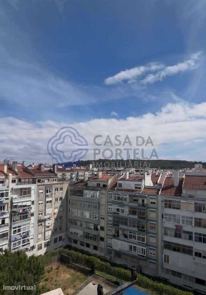 T3 em remodelação total com varanda em Benfica - Grande imagem: 4/27