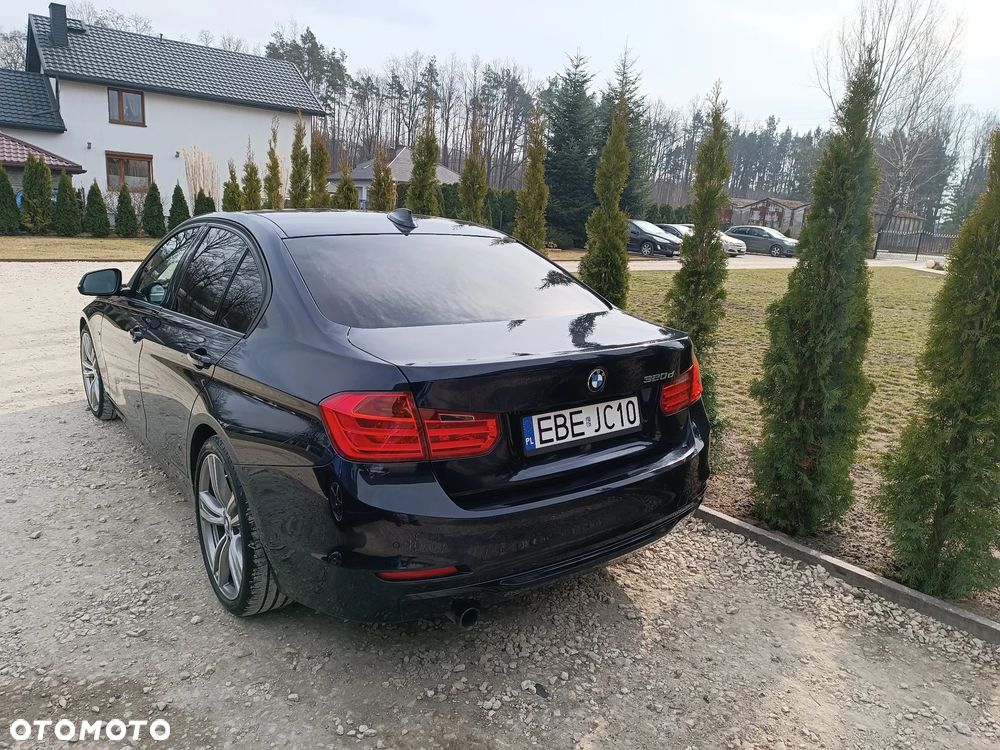 BMW Seria 3 320d Efficient Dynamics Sport Line EU6 - 7