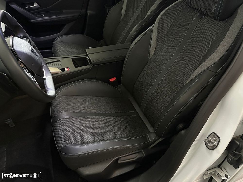 Peugeot 408 HYBRID 136 e-DSC6 Allure - 11