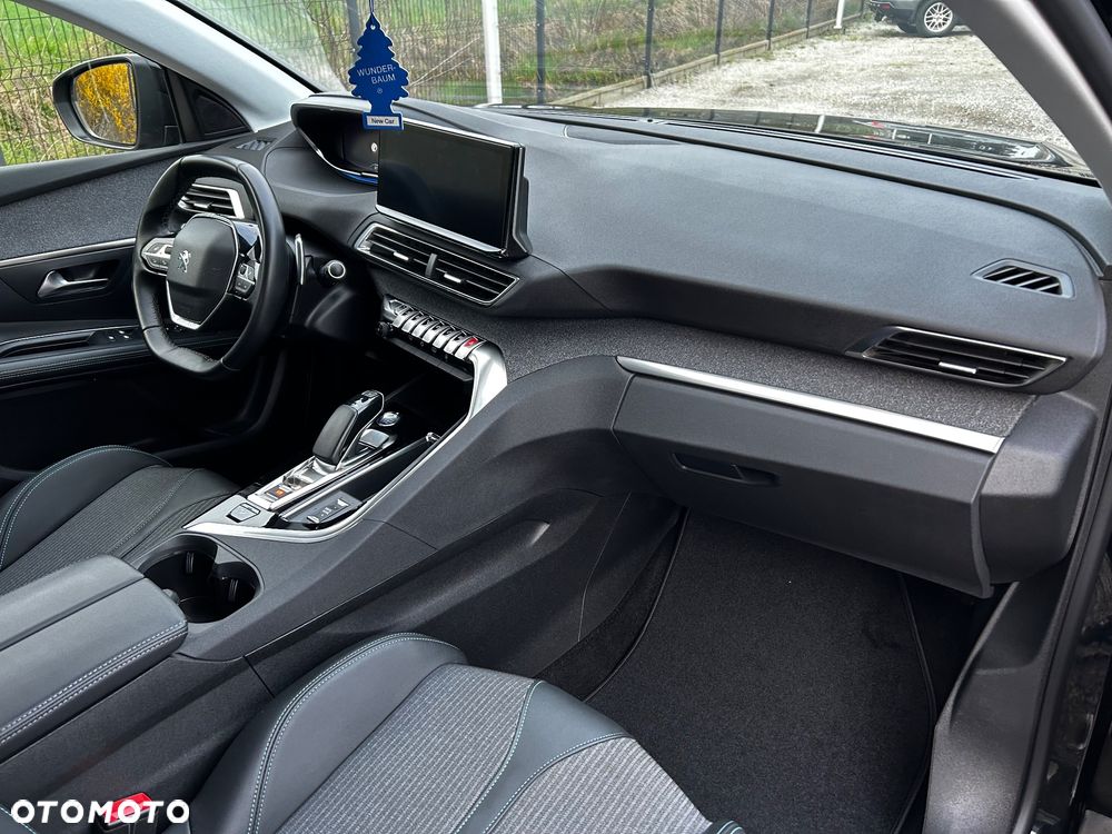 Peugeot 3008 1.6 PureTech Hybrid4 PHEV Allure Pack S&S EAT8 - 23