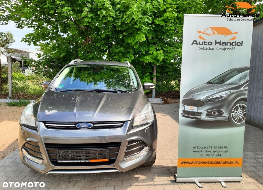 Ford Kuga 1.5 EcoBoost 2x4 Titanium - 4