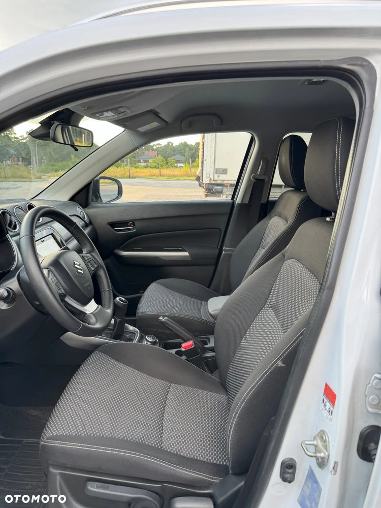 Suzuki Vitara 1.4 Boosterjet Premium 4WD - 25